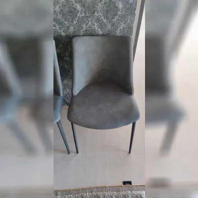 Sedia modello Agata senza braccioli di Tonin casa 