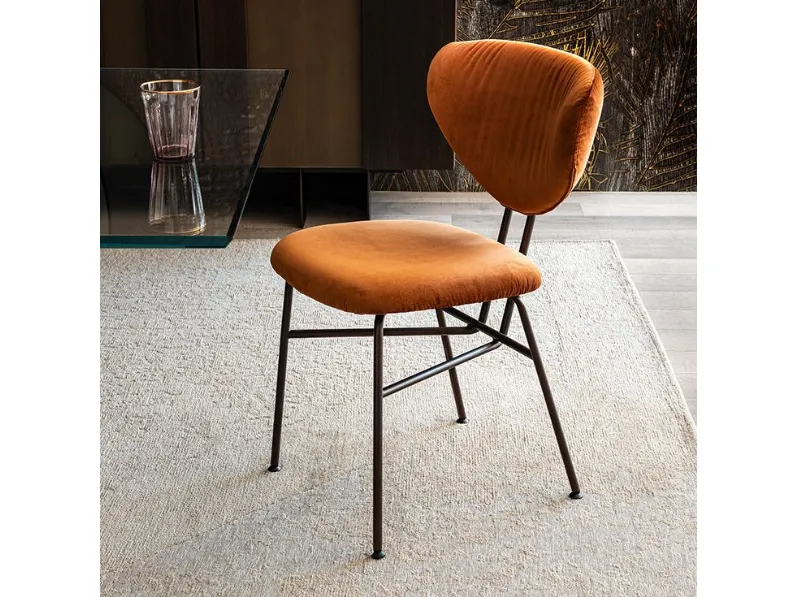 Sedia da soggiorno realizzata in ecopelle Chloe di Cattelan italia 