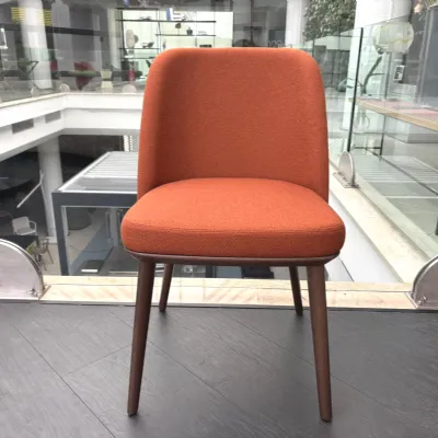 Sedia modello Foyer di Calligaris a prezzo riservato 