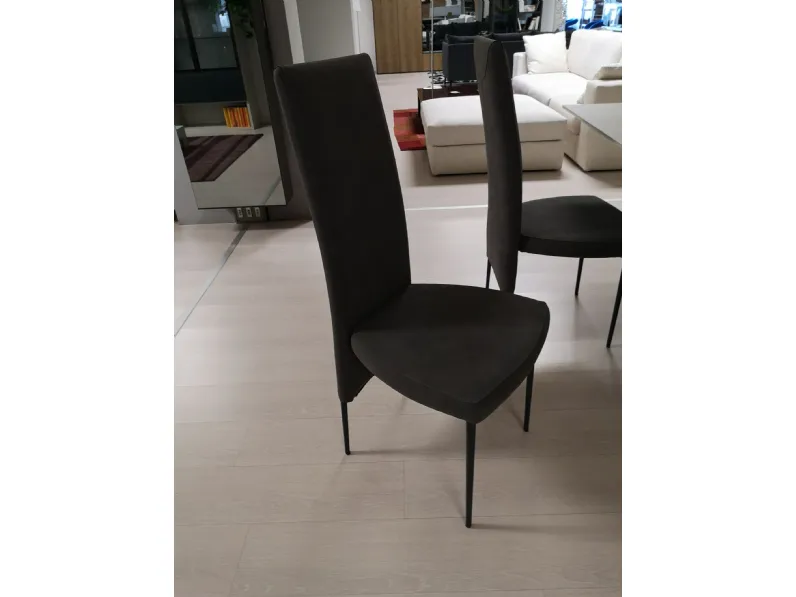 Sedia in ecopelle modello Lady di Riflessi 