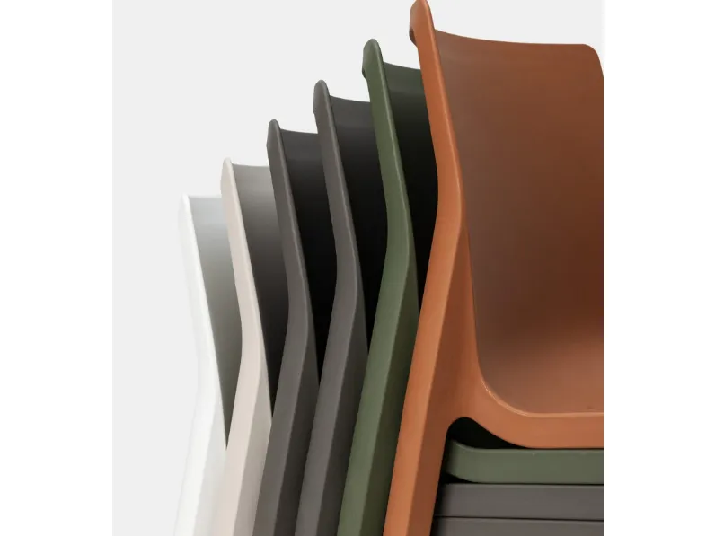 Sedia di Kristalia modello Lp da cucina in offerta -32%