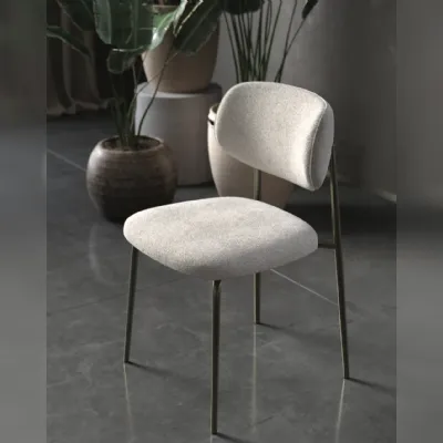 Sedia modello Oslo a marchio Artigianale scontata del 42%