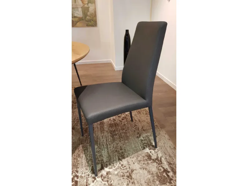 Sedia modello Sedia aida di Calligaris: richiedi il prezzo 