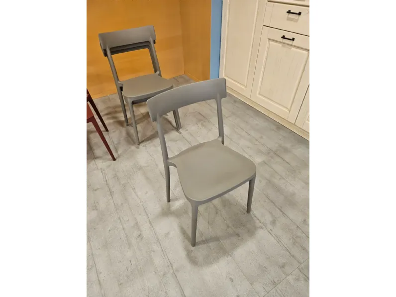 Sedia modello Sedie connubia modello argo di Connubia a prezzo riservato 