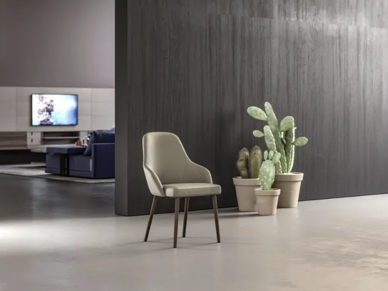 Sedia da soggiorno Nika di Easyline SCONTATA 40%