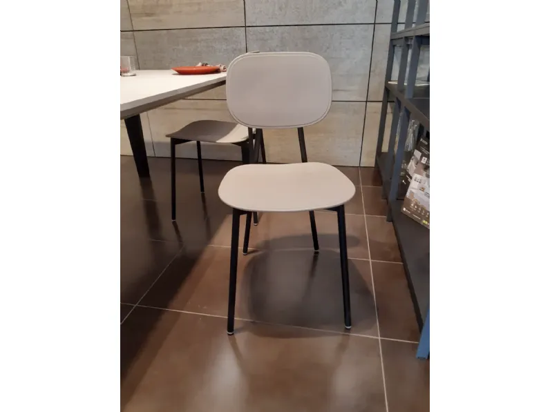 Sedia Omega Arredo3 con un ribasso vantaggioso