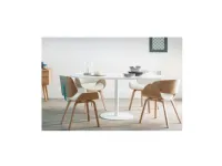 Sedia in legno con braccioli Plywood in offerta