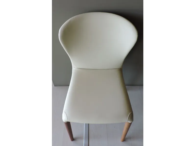 Sedia di Porada modello Astrid da soggiorno in offerta -40%
