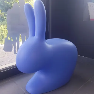 Sedia senza braccioli Rabbit chair Artigianale a prezzo ribassato