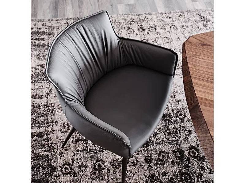 Sedia in ecopelle con braccioli Rhonda in offerta
