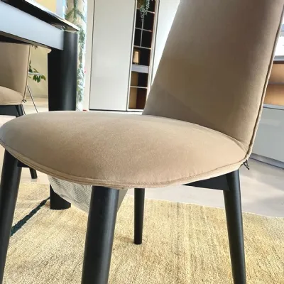 Sedia con schienale alto modello Riley a prezzo riservato 