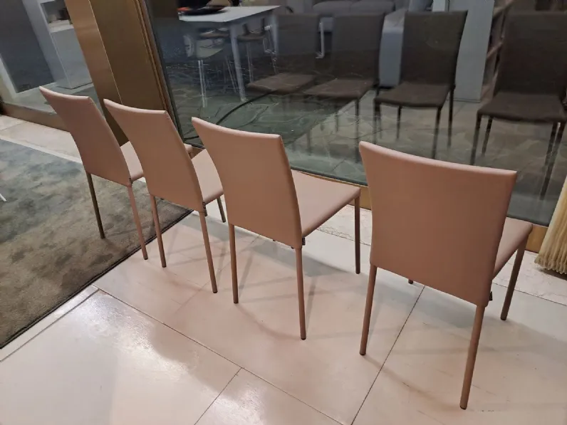 Sedia senza braccioli 4 sedie modello premiere ecopelle colore fango di Ozzio a prezzo Outlet