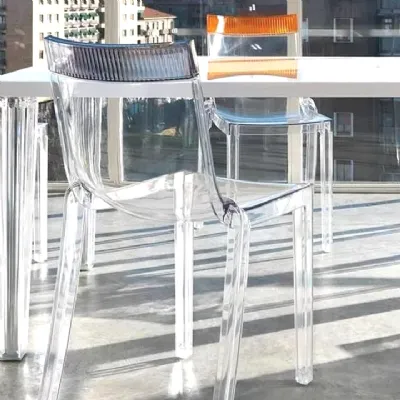 Sedia di Kartell modello Hi cut da soggiorno in offerta -20%