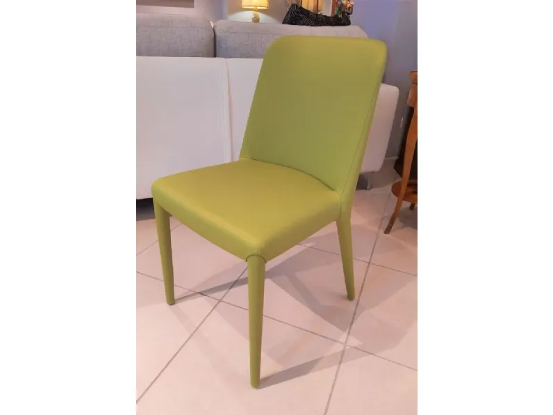 Scopri la sedia Lia Molteni & c con un ribasso vantaggioso!