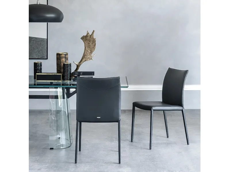 1. Design moderno ed elegante. 
2. Prezzo scontato. 
3. Comoda e resistente. 
4. Facile da pulire. 
5. Marca di qualità Cattelan.