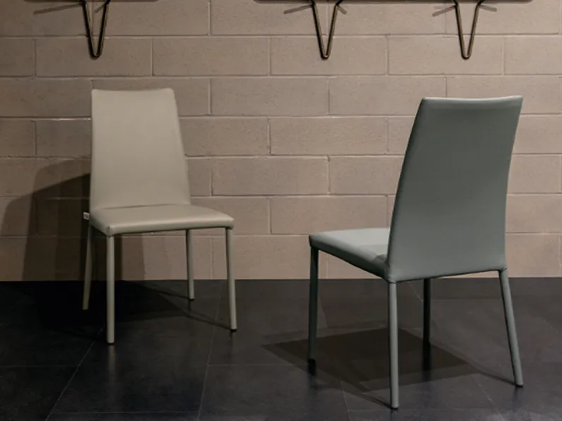 Offerta Outlet: sedia Pop Tonin Casa senza braccioli, per arredare con stile!