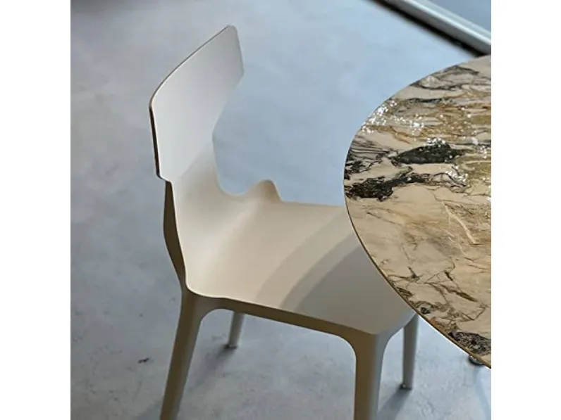 Sedia da soggiorno Re-chair Kartell a prezzo Outlet 