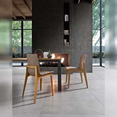 Sedia modello Sedia legno laccato sedile plastica a marchio Mobilia web scontata del 73%