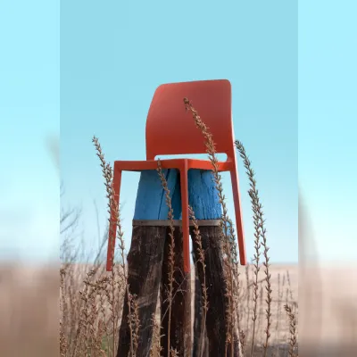 Sedia in plastica senza braccioli Tipa in offerta