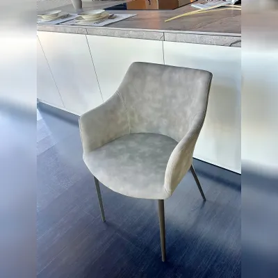 Sedia con schienale medio Agata di Tonin casa a prezzo scontato