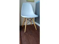 Sedia fissa Uvo   di La seggiola a prezzo ribassato