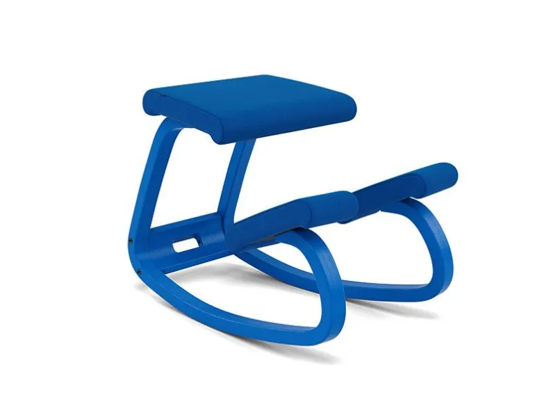 Sedia Variable monochrome per ufficio realizzata in legno scontata del 34%