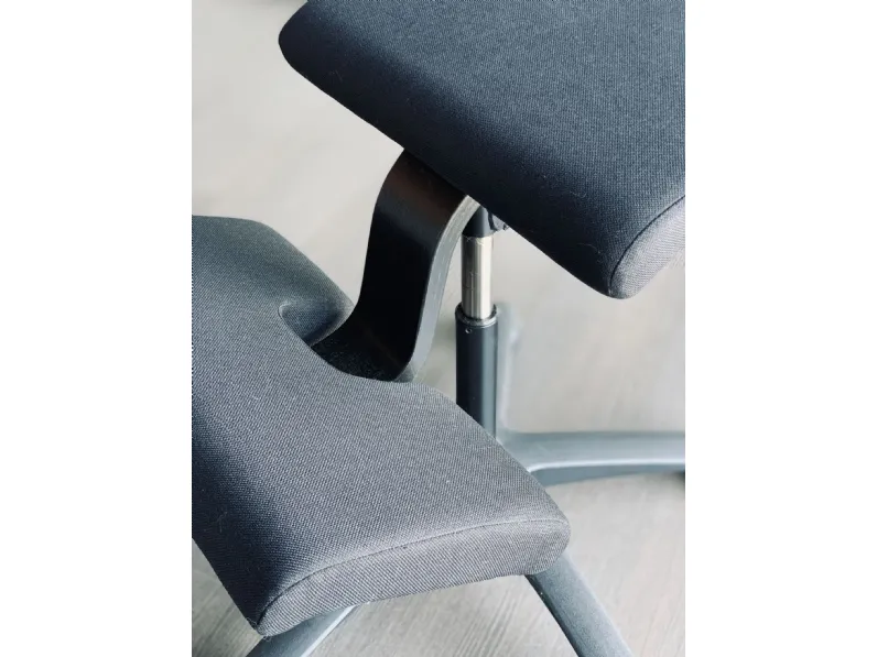 Sedia Wing Balans Variér 30 di sconto! Comfort e stile per l'ufficio.