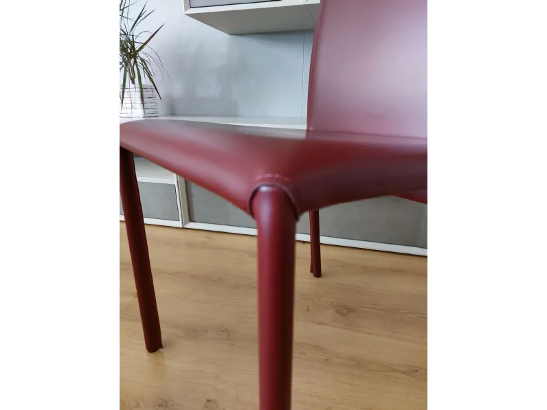 Sedia Venere di Julia arredo cuoio in OFFERTA OUTLET -30%