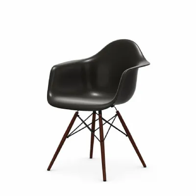 Sedia Vitra eames plastic chairs re da soggiorno realizzata in plastica scontata del 27%