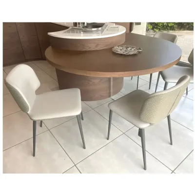 Sedia Wrap da soggiorno realizzata in tessuto scontata del 30%