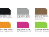 Sedia Zamagna modello Step. Sedia impilabile monoblocco in polipropilene disponibile in nove colorazioni.