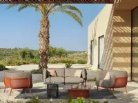 Set da giardino modello Cabla divano due posti con poltrone Emu completo 