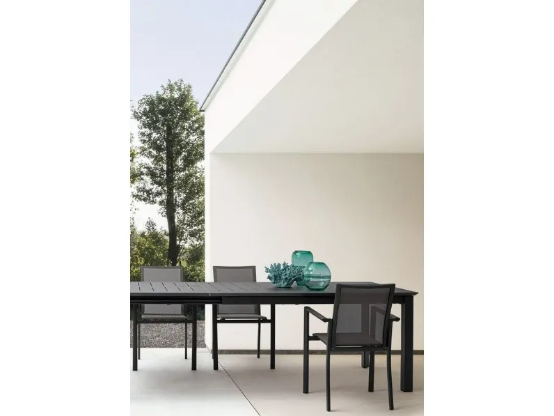 Set da giardino Konnor a marchio Bizzotto a prezzo ribassato