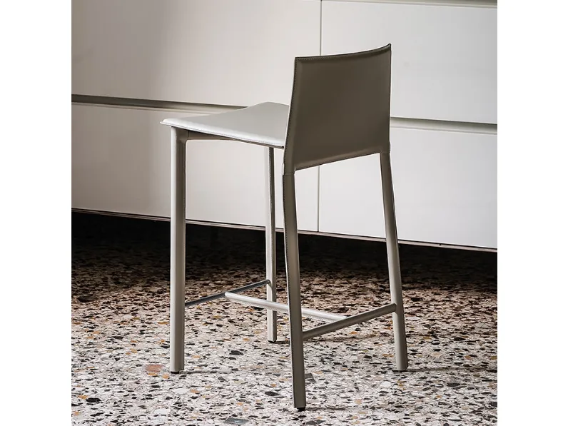 Sgabello Cliff Cattelan Italia, prezzo ribassato. Comfort e stile!