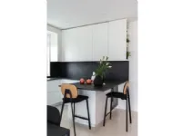 Sgabello con 4 gambe Tata semi-imbottito Pointhouse a prezzi convenienti