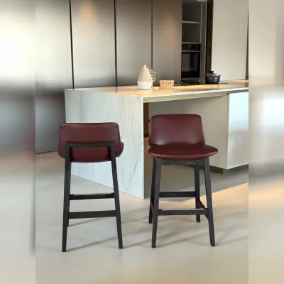 Sgabello da cucina Ventura Poliform a prezzo Outlet