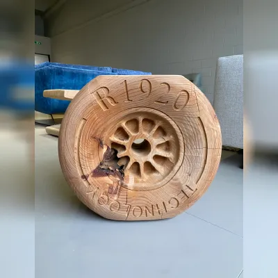 Sgabello modello F1 riva 1920 Riva 1920 SCONTATO a PREZZI OUTLET