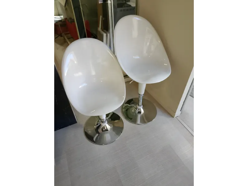 Sgabello Sgabelli ovetto Rossanese con base centrale con sconto