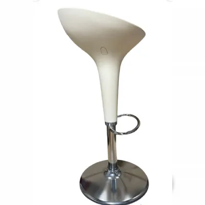 Sgabello modello Sgabello bombo beige magis  Magis SCONTATO a PREZZI OUTLET