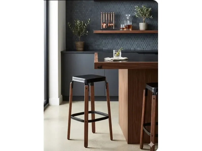 Sgabello con 4 gambe Sgabello steelwood h.78 magis Magis con forte sconto