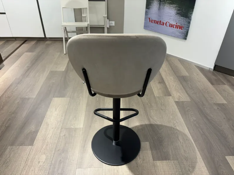 Sgabello Ines Calligaris a prezzo ribassato 