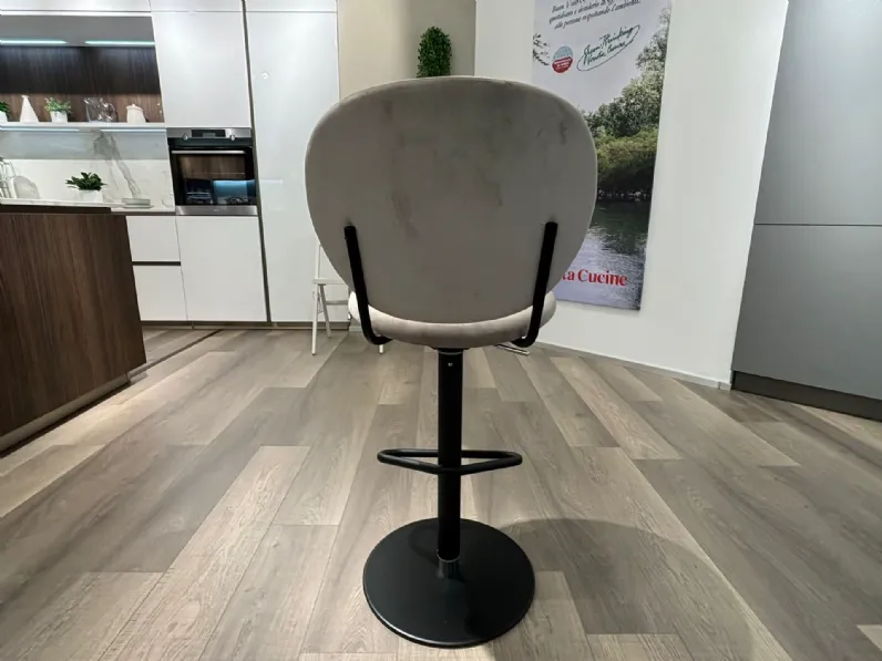 Sgabello Ines Calligaris a prezzo ribassato 