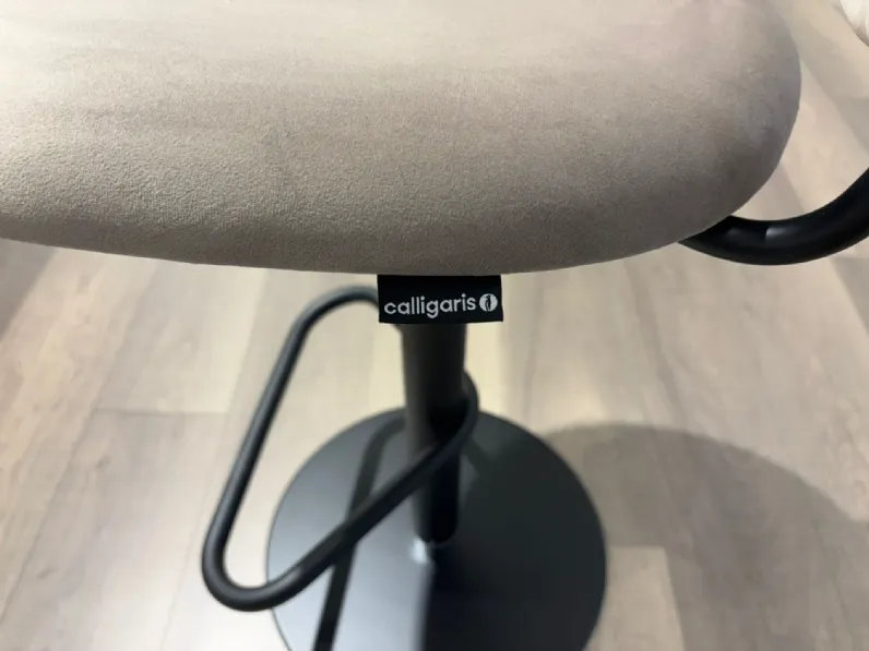 Sgabello Ines Calligaris a prezzo ribassato 