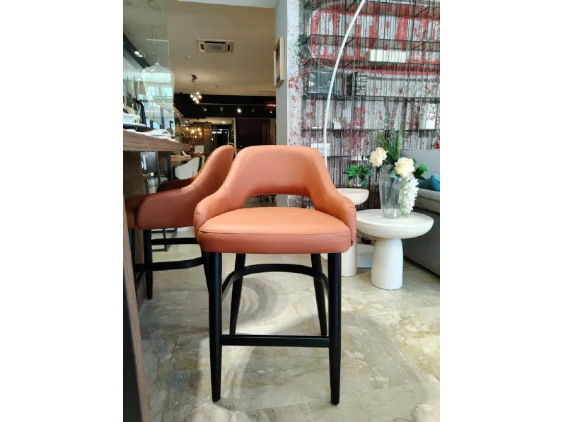 Sgabello con 4 gambe Clark  con forte sconto