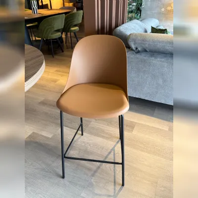 Sgabello Sam Ingenia con 4 gambe a prezzo conveniente