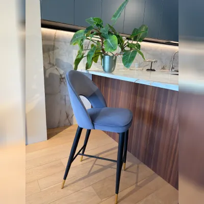 Sgabello Opera La seggiola con 4 gambe a prezzo conveniente