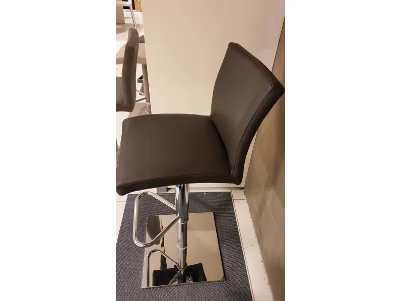 Sgabello da soggiorno Soft moka Ozzio a prezzo Outlet