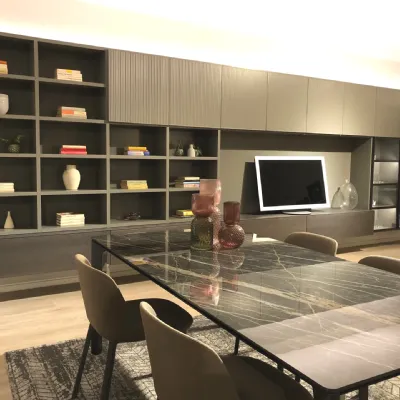 Composizione per la zona giorno modello Living system di Novamobili a prezzo Outlet