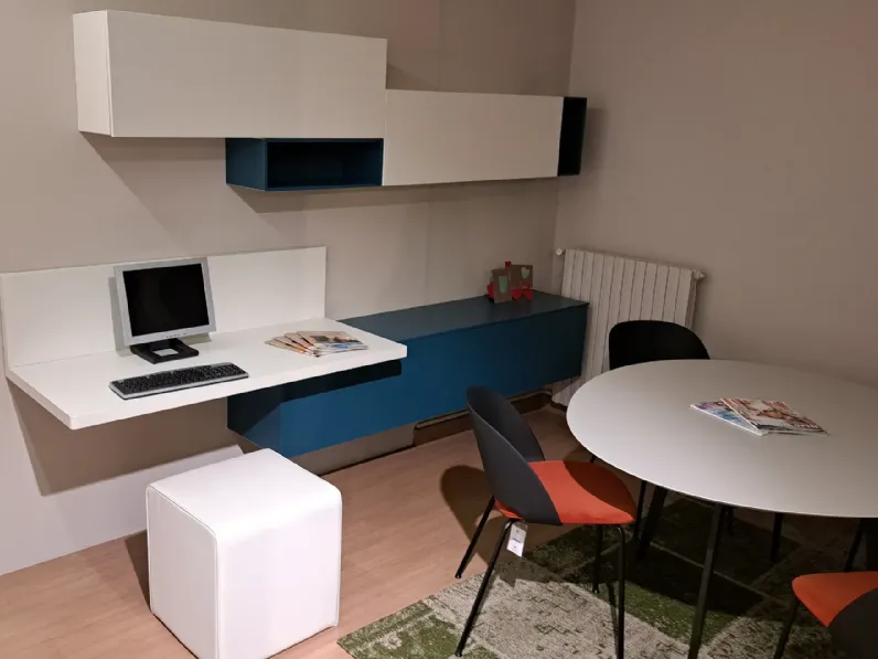 Soggiorno completo Living di Moretti compact in laminato materico a prezzo scontato