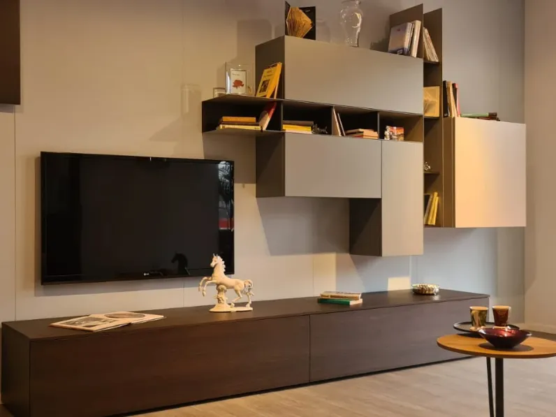 Composizione per il living modello At124 di Tomasella a prezzo scontato